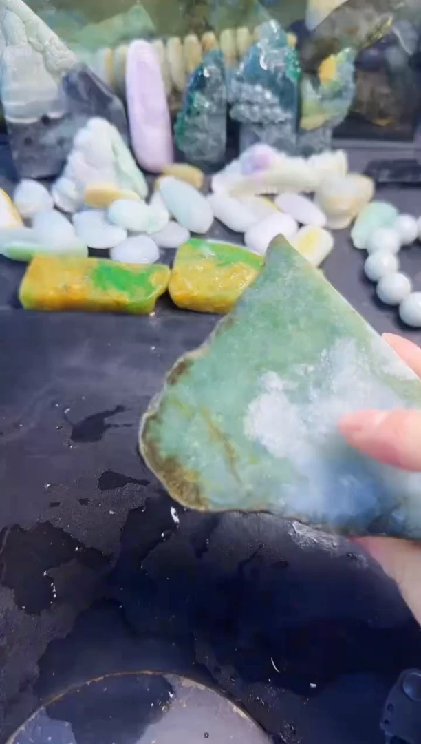 颈饰未镶嵌翡翠博**星天然翡翠079