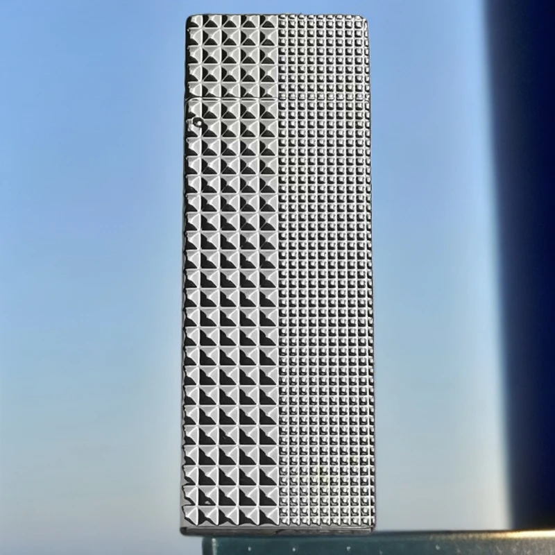 超薄浮雕纤巧打火机个性男士创意打火机