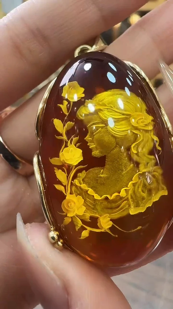 琥珀颈饰银S925镶嵌琥珀吊坠