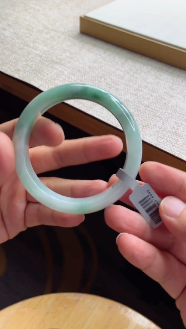 翡翠手镯未镶嵌11111