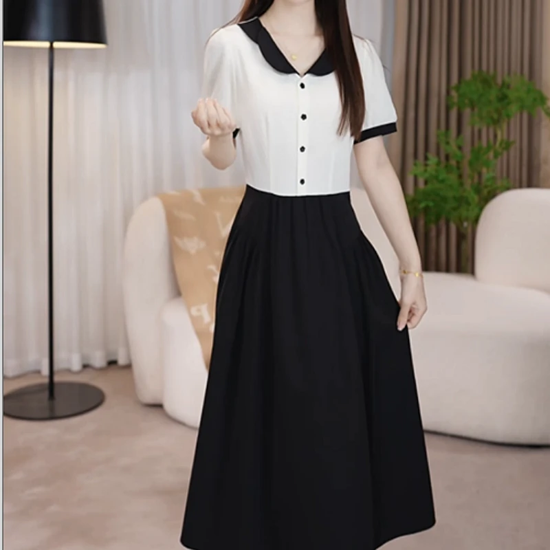 2025夏季新款时尚显瘦法式收腰拼接修身显瘦小香风减龄遮肉连衣裙