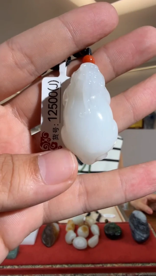 和田玉未镶嵌颈饰J