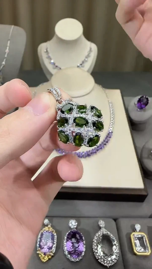 银S925镶嵌透辉石吊坠5*7mm吊坠