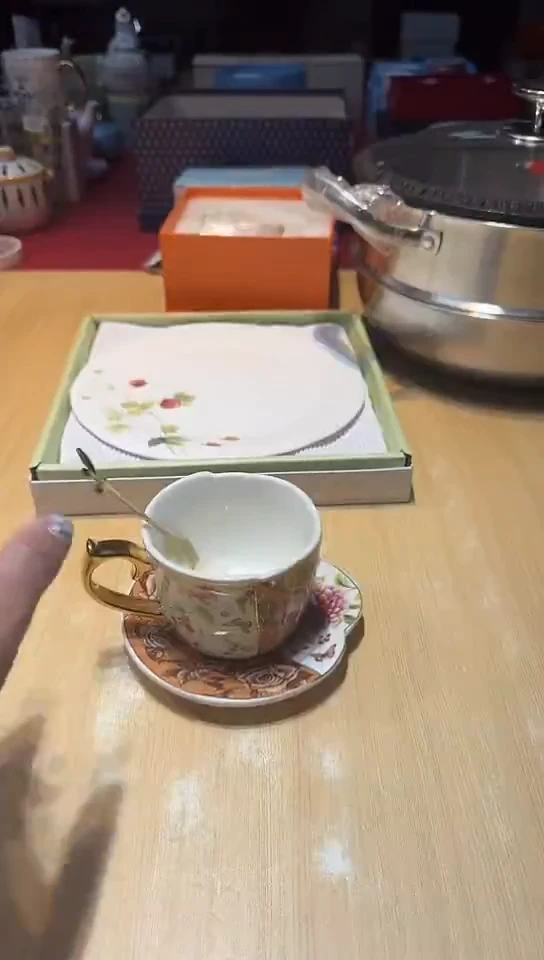 瓷片生活的本意是开心啊@@1