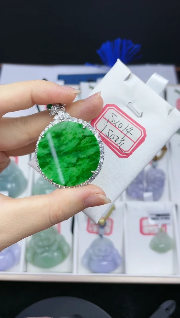 翡翠未镶嵌吊坠(不含链)孤品5X014阳绿飘辣绿大平安牌