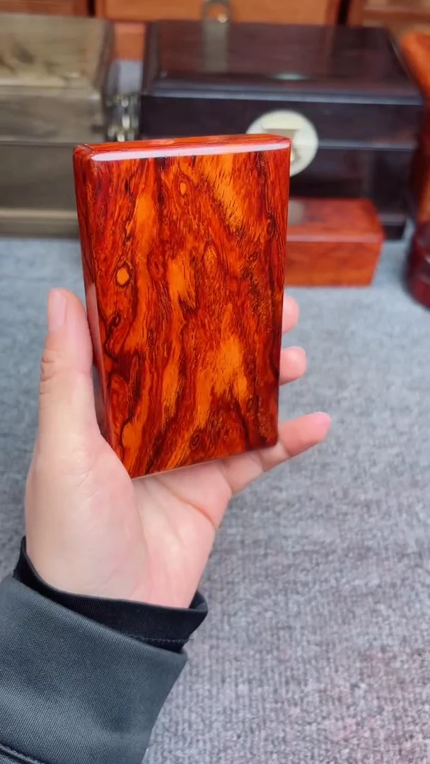 老板娘推荐微凹烟盒