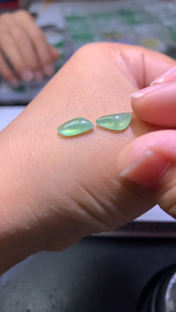 未镶嵌定制翡翠毛货