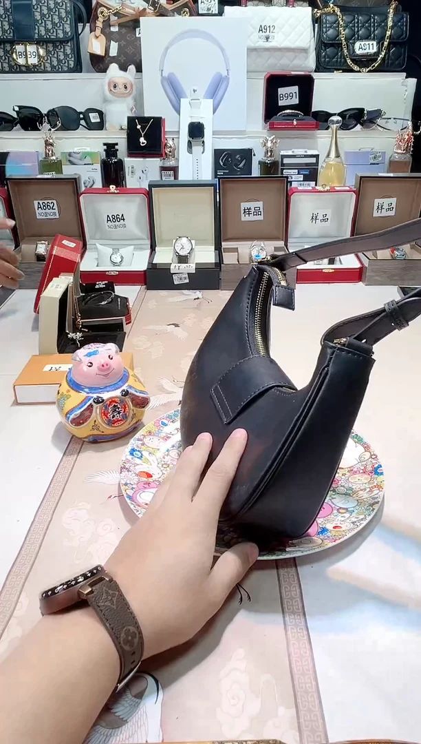 瓷片瓷器 库房到期 全部地板价@@1