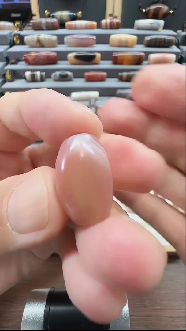 未镶嵌颈饰玛瑙/玉髓南红21*14