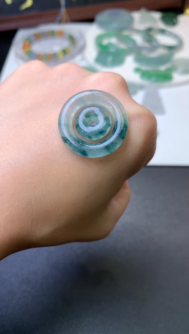 未镶嵌定制翡翠毛货