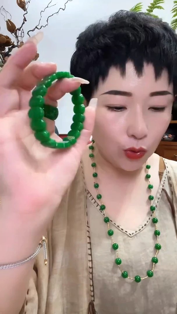 翡翠戒指未镶嵌561