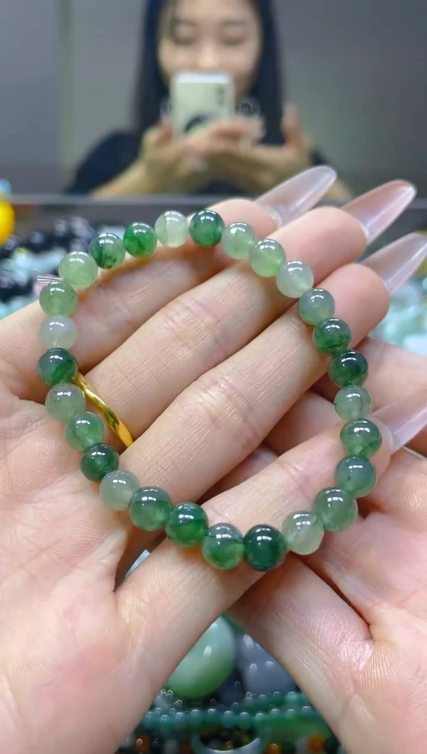 翡翠未镶嵌颈饰6MM/F/翡翠A货，一件也是批发价