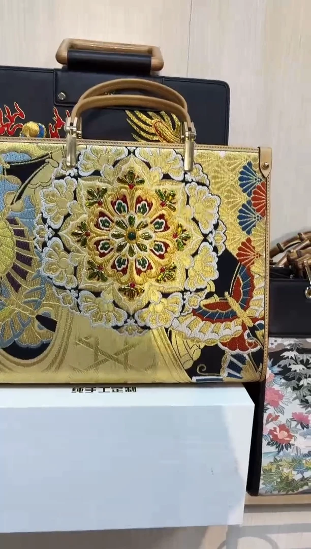 织物遇**花金色托特