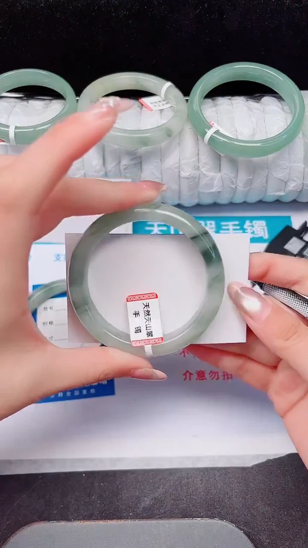 未镶嵌手镯石英质玉69-56/57