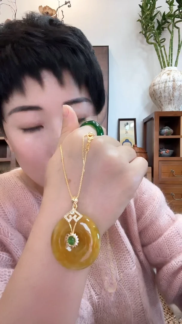 吊坠(赠链)未镶嵌翡翠144