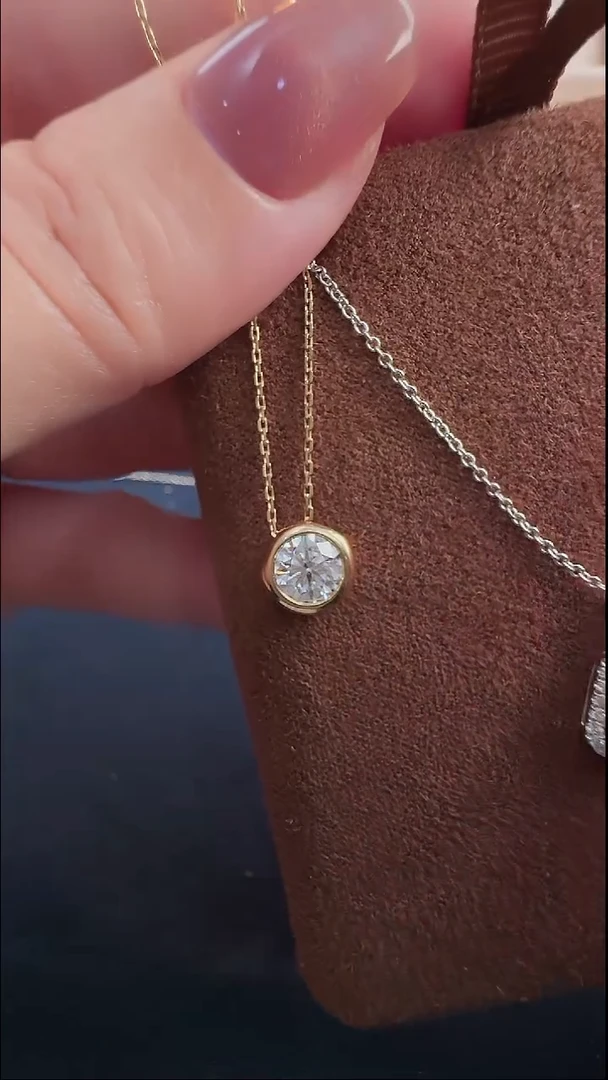 18K金镶嵌颈饰合成钻石18k金泡泡项链