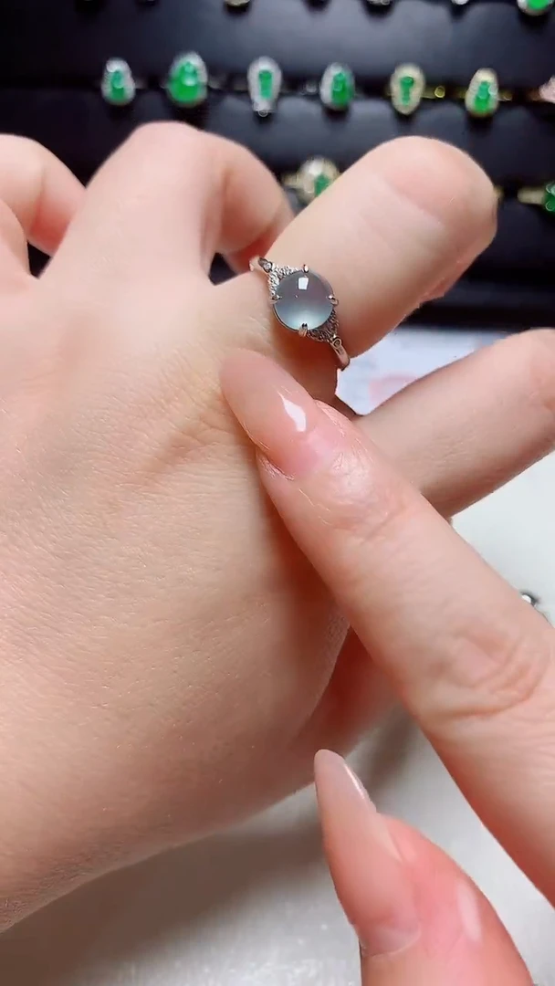 翡翠戒指银S925镶嵌天然翡翠s925银镶嵌
