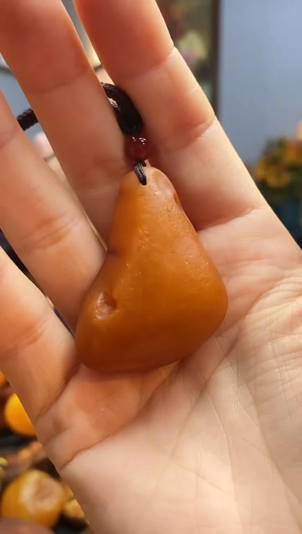 琥珀颈饰未镶嵌挂件