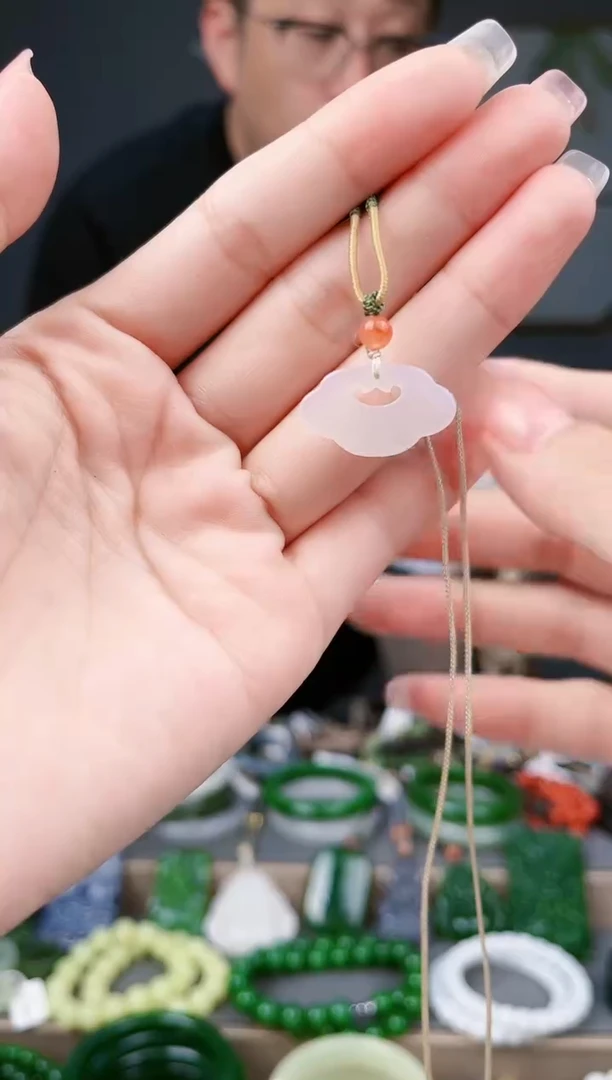 和田玉未镶嵌颈饰多样性发货拍一单发一个