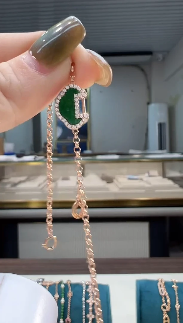 18K金镶嵌手链翡翠翡翠绿如意手链K红