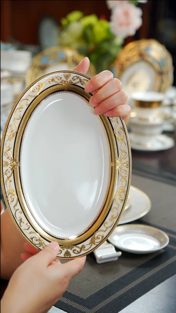 瓷片10英寸小鱼盘 1个 微瑕 只有一个