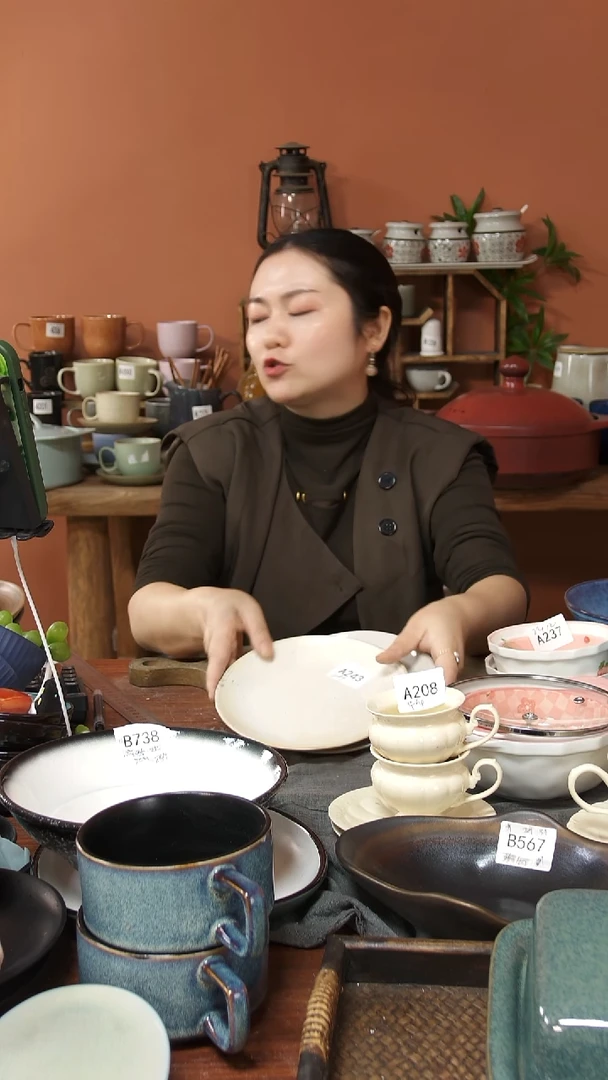 陶瓷A245陶瓷粗陶盘子2个瑕疵明显