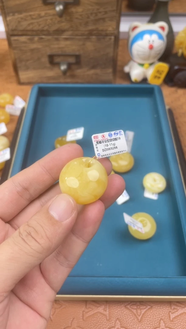 【闪购商品】琥珀裸石未镶嵌 DZXW8266发一件