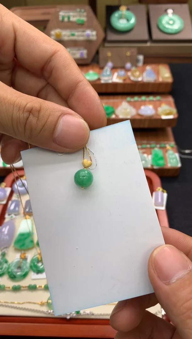 吊坠(不含链)18K金镶嵌翡翠圆珠