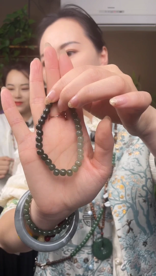 未镶嵌手链和田玉1