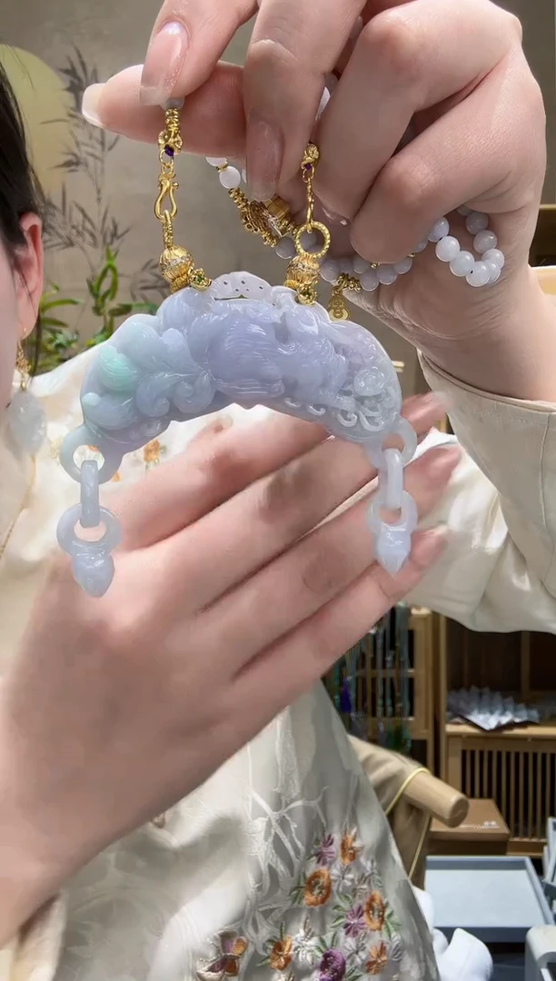 【闪购商品】翡翠颈饰未镶嵌吊坠