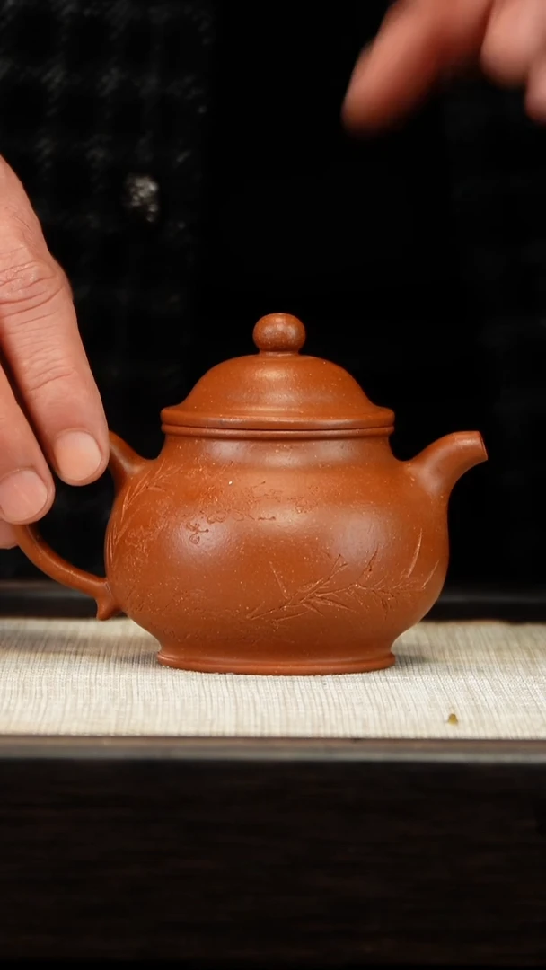 茶壶紫砂降坡刻绘潘壶