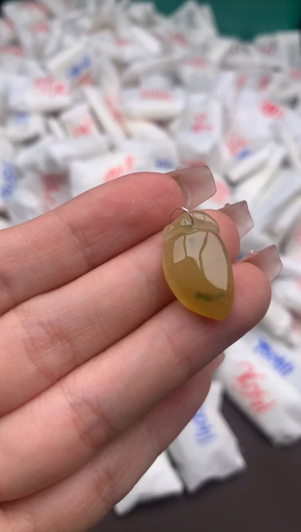 【闪购商品】翡翠挂件未镶嵌一