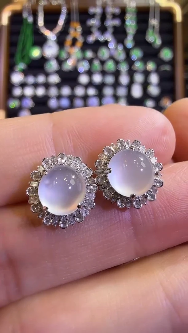 【闪购商品】翡翠耳饰18K金镶嵌白冰茅台白蛋面耳钉