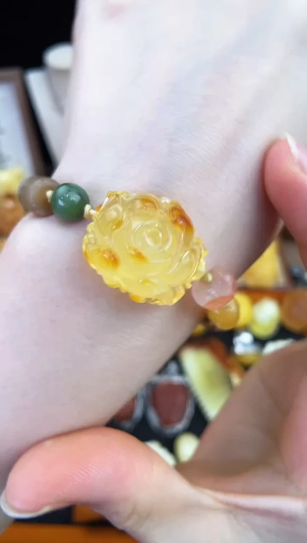 琥珀未镶嵌珠宝奇石柒月