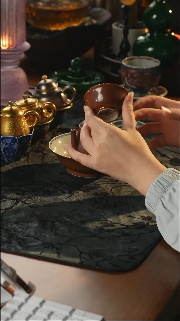 瓷片云由山坊