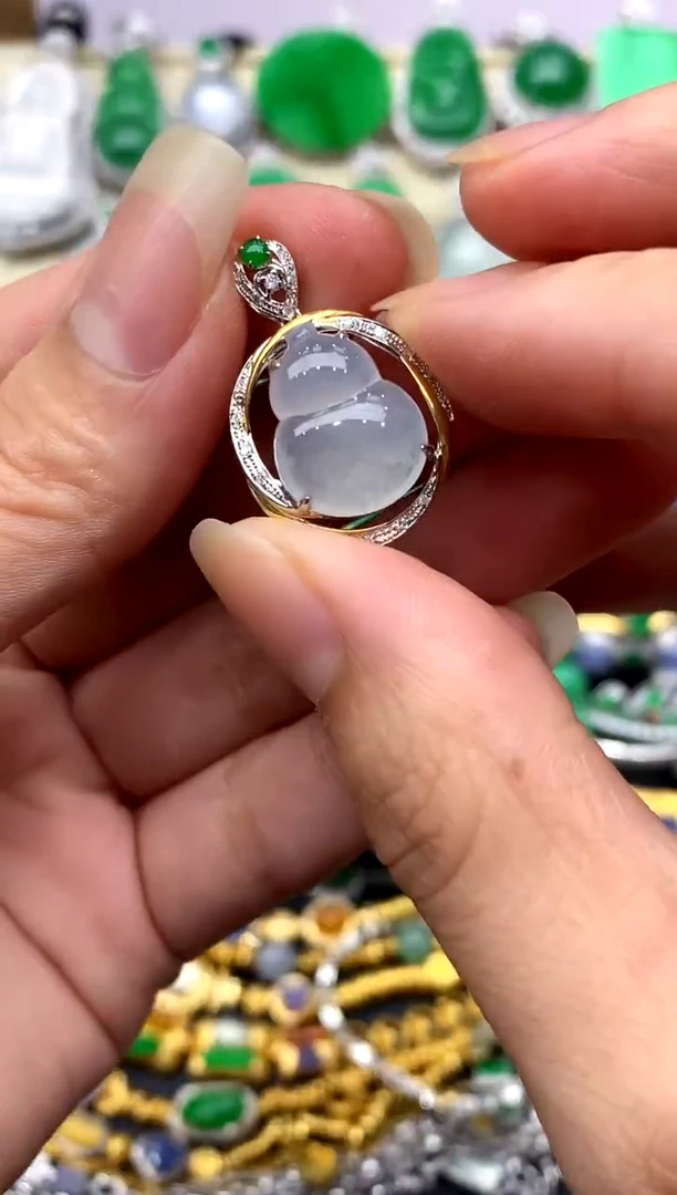 翡翠18K金镶嵌颈饰416-中国好珍宝