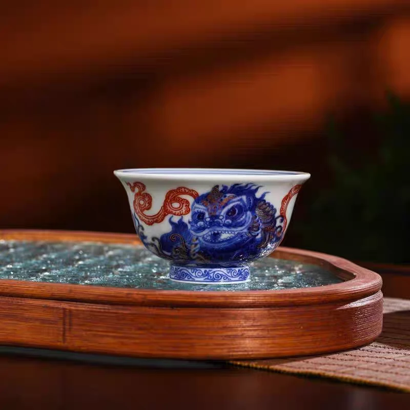 景德镇七丞堂手工描金青花釉里红醒狮高端陶瓷茶具压手杯（小号）