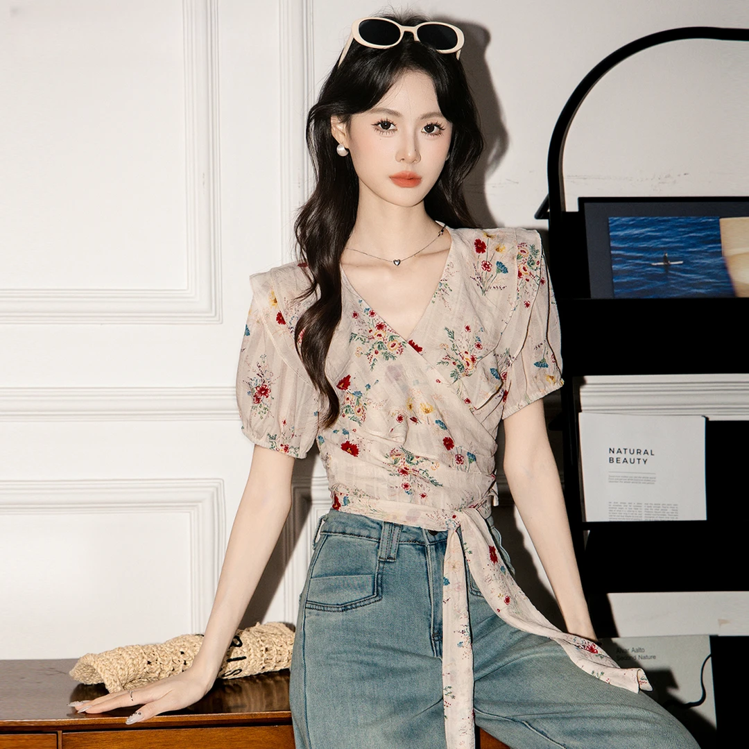 帛卡琪法式碎花系带短袖衬衫女2025夏季新款不规则收腰衬衣上衣
