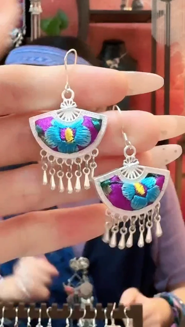 织绣云织谣民族风精美饰品312*