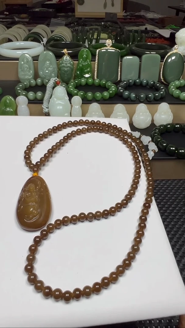 颈饰未镶嵌和田玉【老马】和田玉新疆且末金山糖弥勒佛