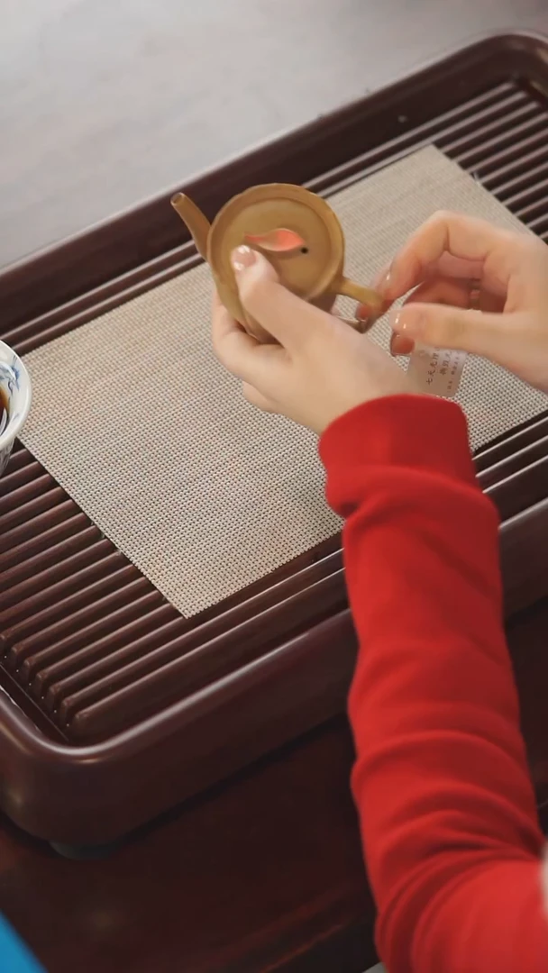 【闪购商品】紫砂壶38号TT老红泥香尘140c