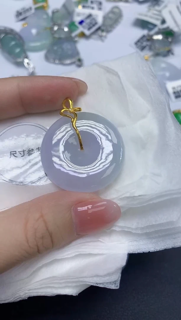 颈饰18K金镶嵌翡翠天然缅甸翡翠A货多样性发一件