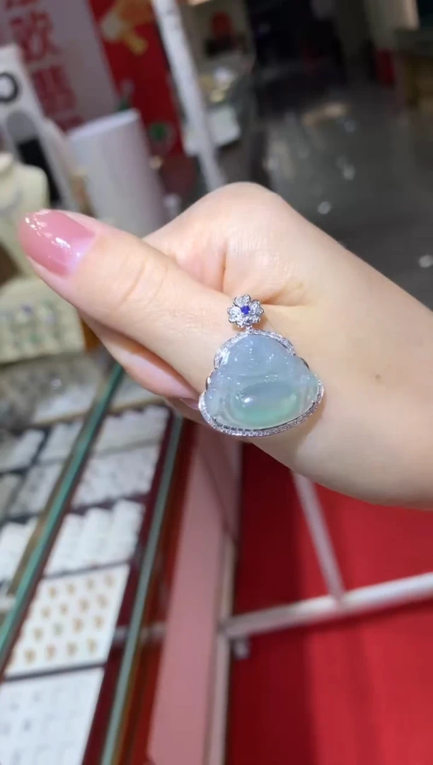 颈饰18K金镶嵌翡翠|不退不换