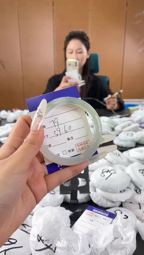 未镶嵌手镯石英质玉30Y013-59