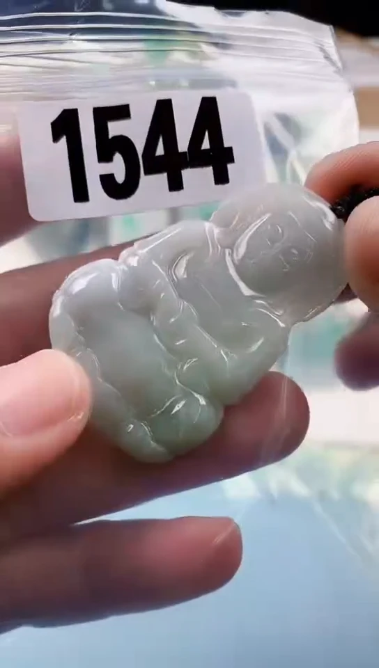 【闪购商品】翡翠挂件未镶嵌天然翡翠吊坠挂件