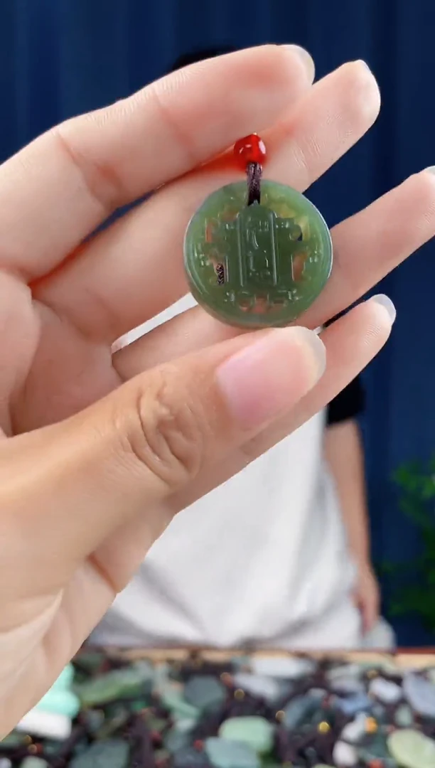 未镶嵌和田玉挂件拍一发一，多样性发货