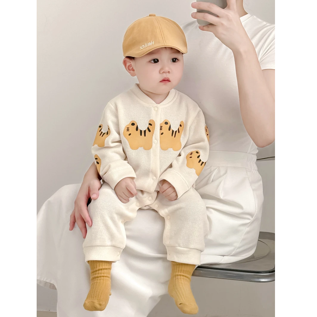 婴儿无骨连体衣春秋装新款男女童卡通动物哈衣宝宝外出爬服