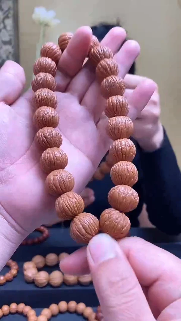 吊坠猴头核桃19大手持 21颗籽