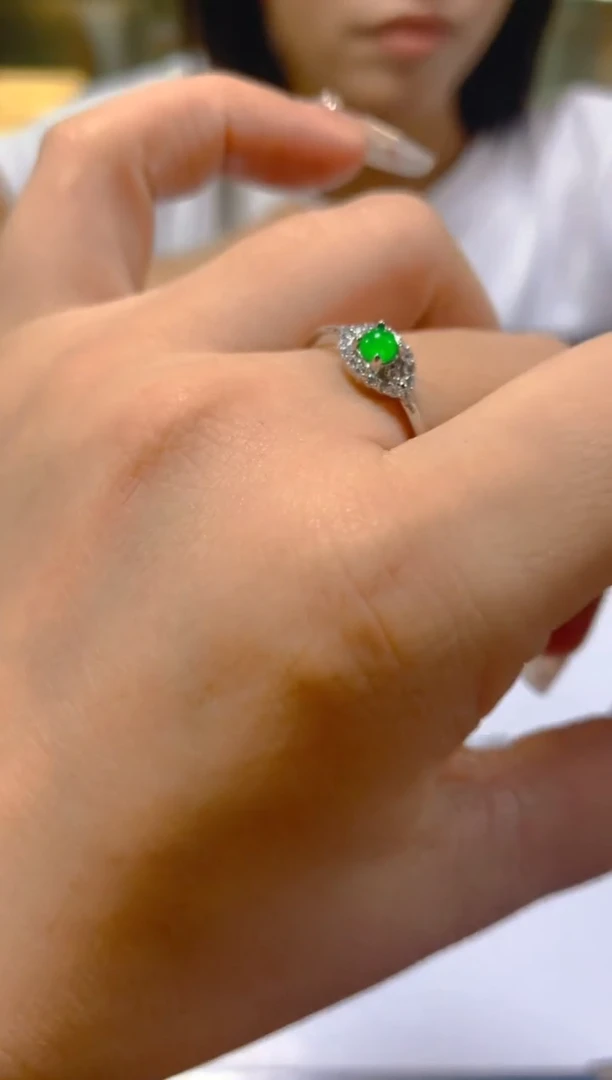 未镶嵌戒指翡翠多样性发一