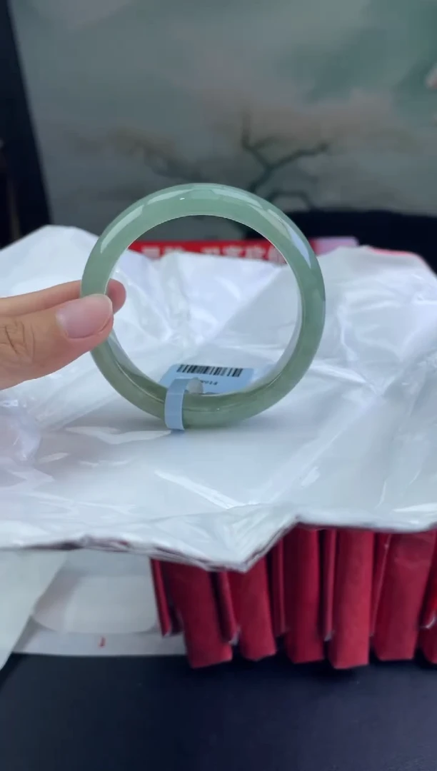 翡翠手镯未镶嵌6翡翠手镯